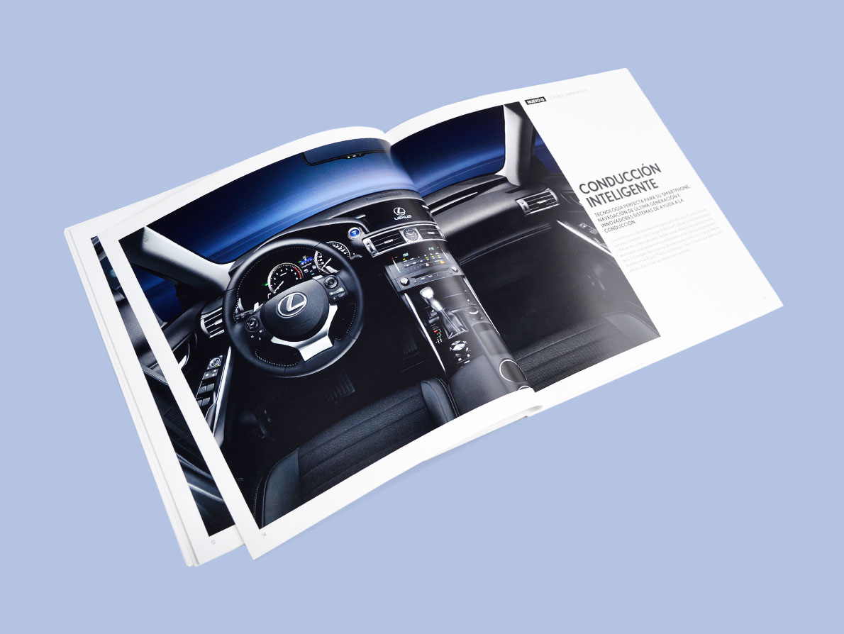 Interior catálogo Lexus